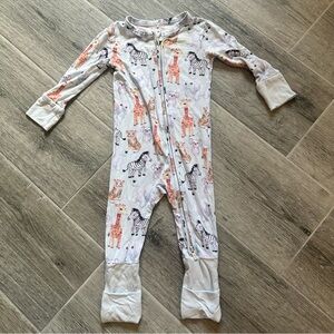 Posh Peanut Zoo Babies
Convertible Footie Romper
Bamboo 6-9 Months